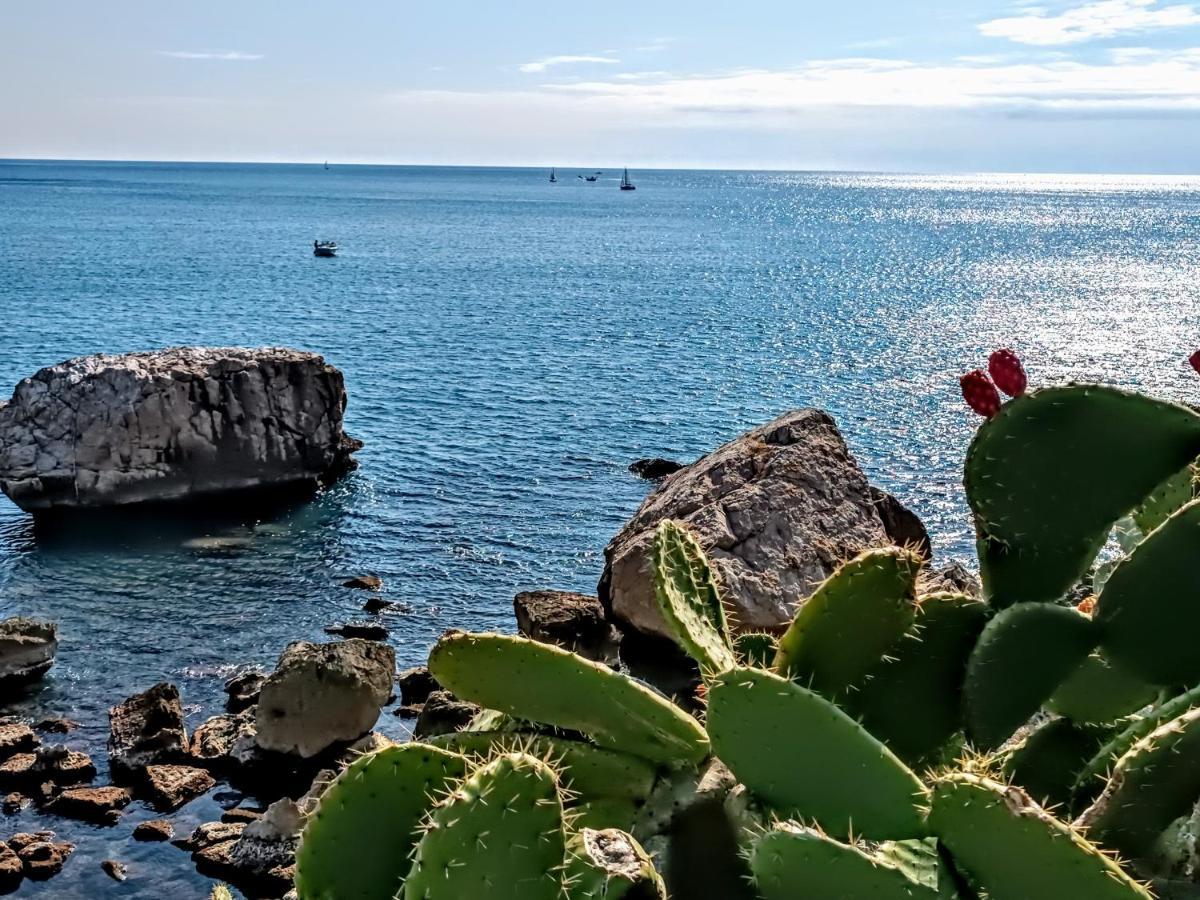 La Casetta Nelle Mura Terracina Eksteriør billede